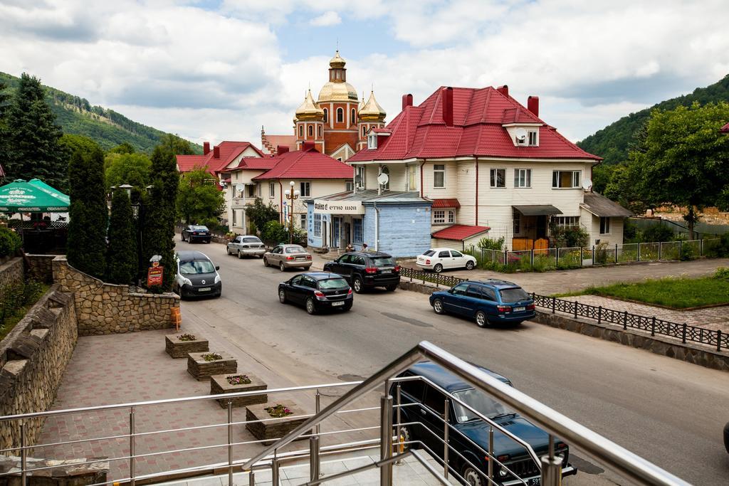 Korali Hotel Yaremche Exterior photo